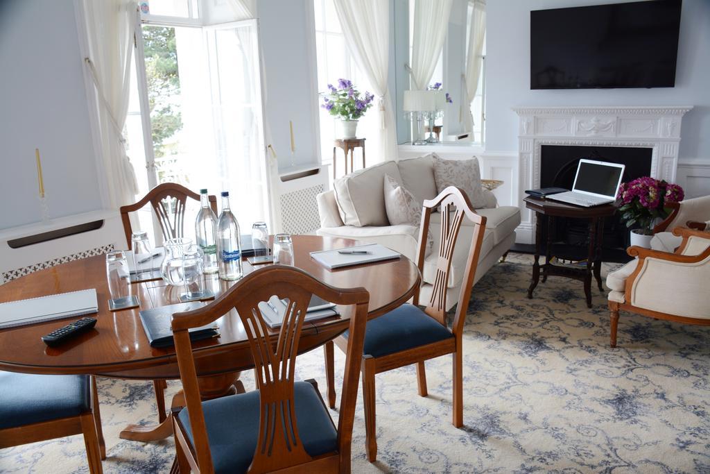 Pier View Self Catering Luxury Apartments Σάουθεντ-ον-Ση Εξωτερικό φωτογραφία